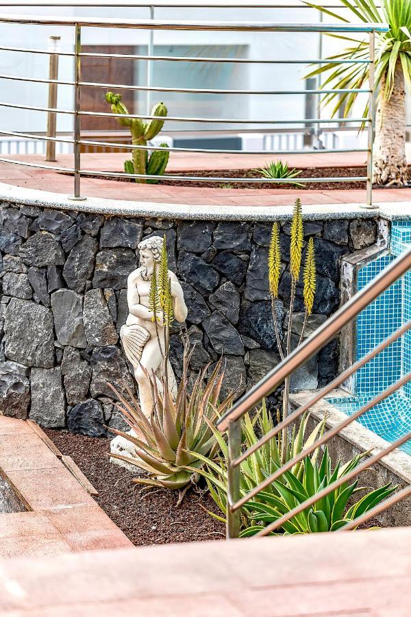 Josefina Villa Costa Adeje (Tenerife)