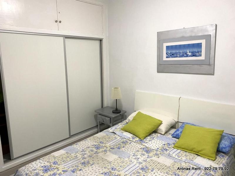 Tenerife Sun Holidays , Los Cristianos Appartement *
