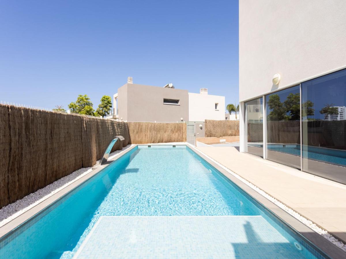 Villa Blanca By Interhome
