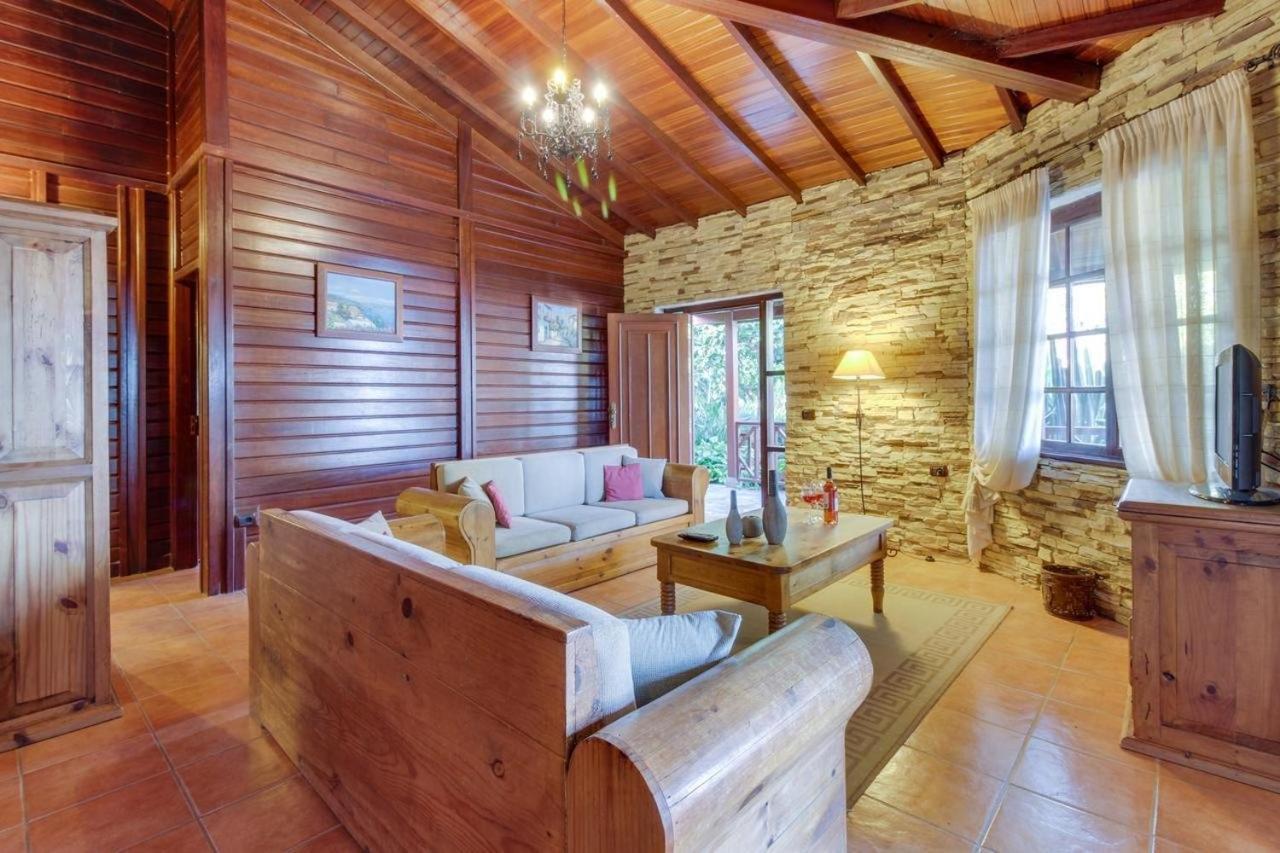 Villa Mimosa
