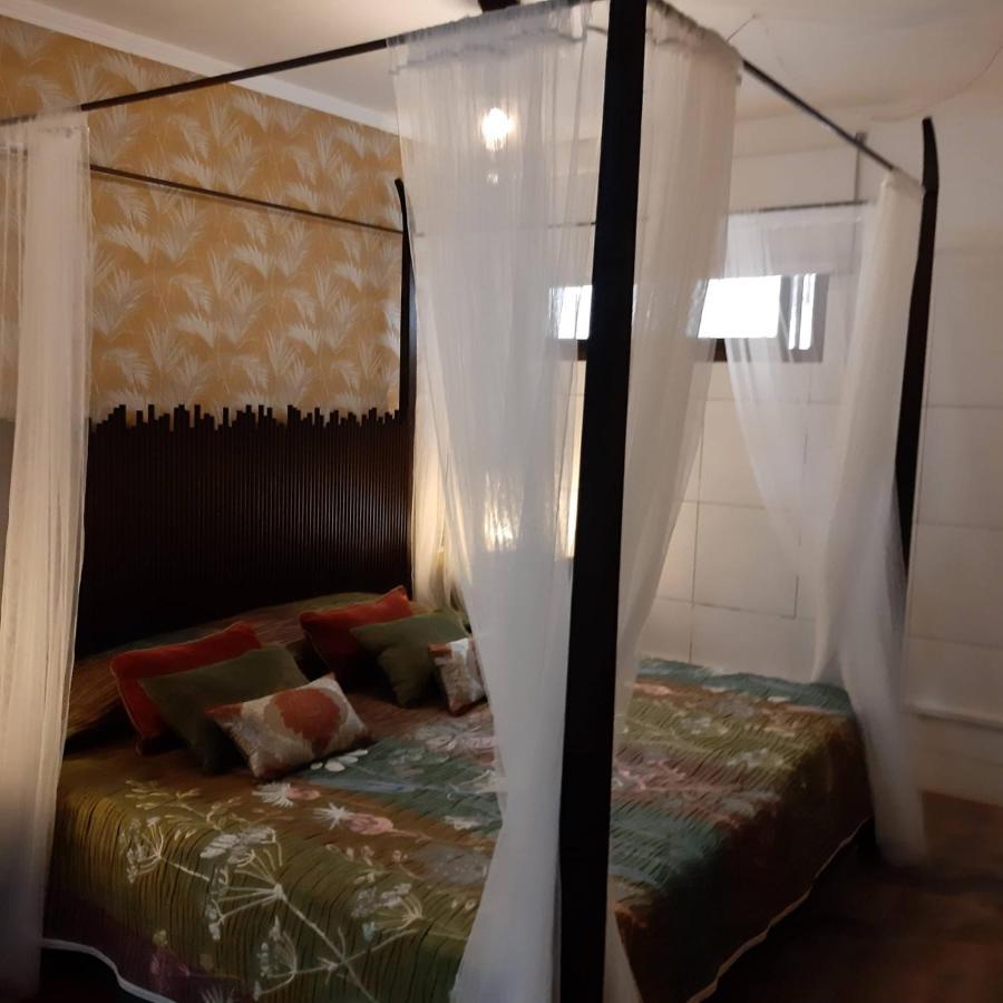 Tinizara Villa *
