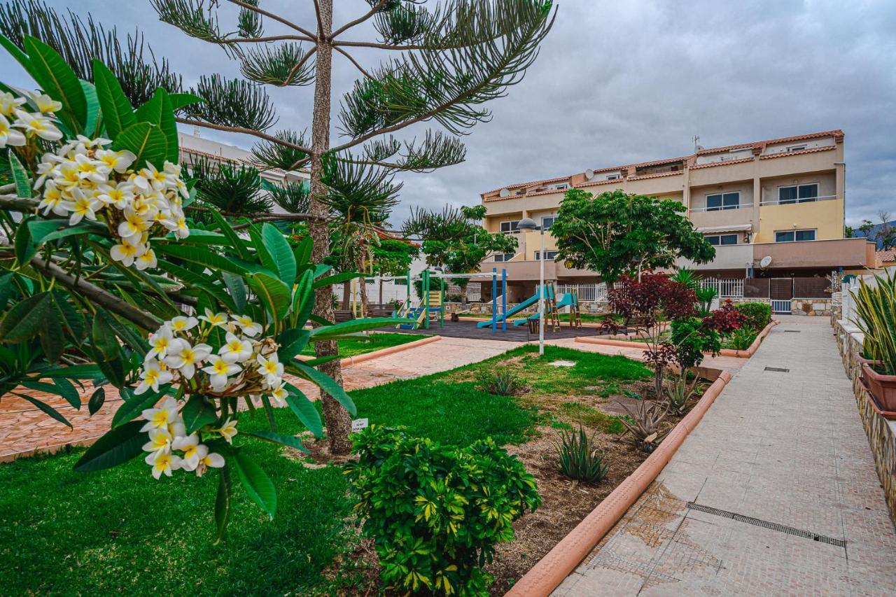 Appartement Red Large Family Apartment, Three Floors, 10 Guests *