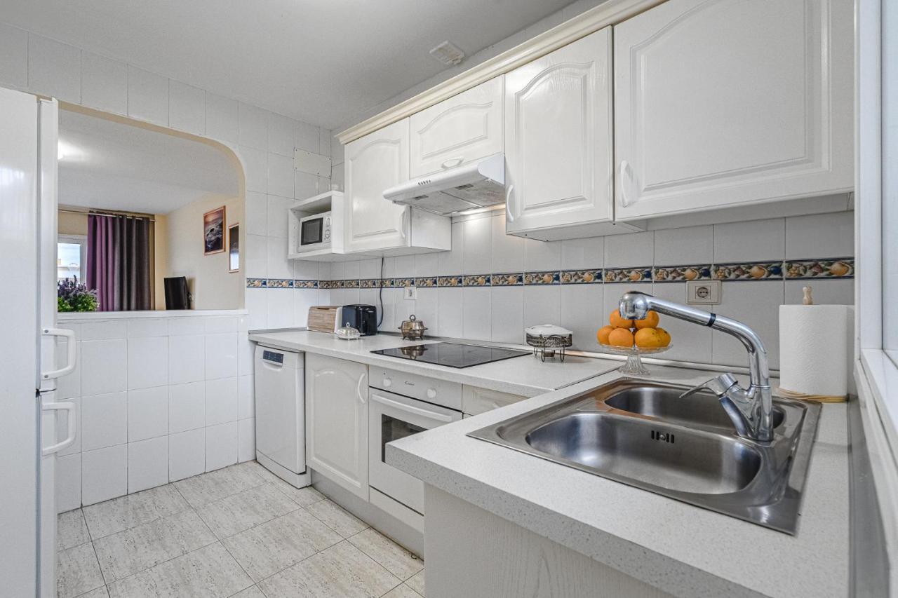 Appartement Red Large Family Apartment, Three Floors, 10 Guests *