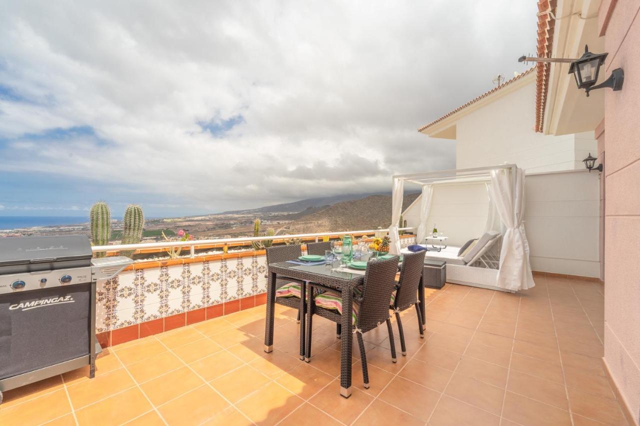 Premium Penthouse 105m2,bali Bed,heated Pool,best Sunsets *