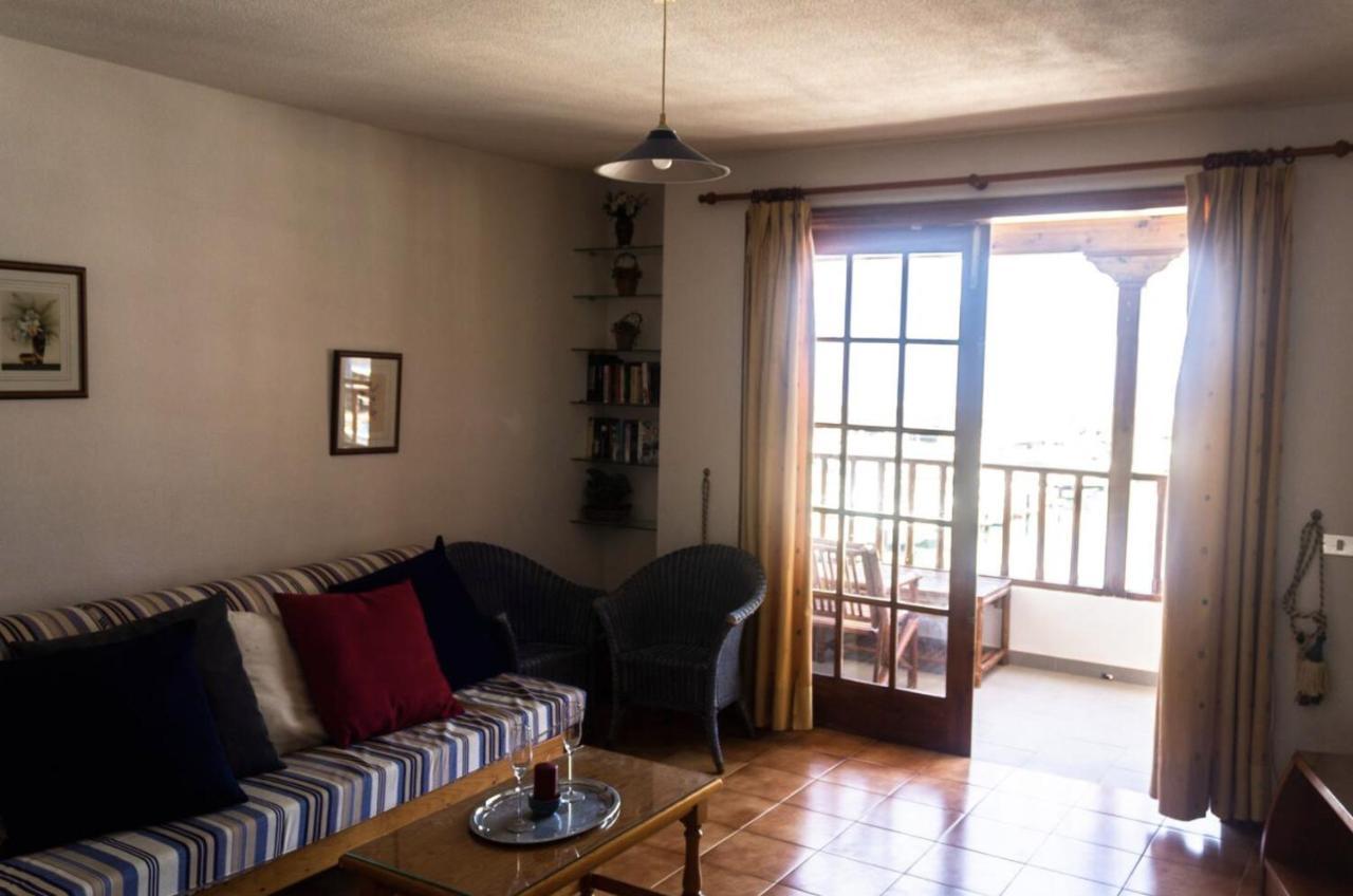 Beachfront & Sunny Gigantes *