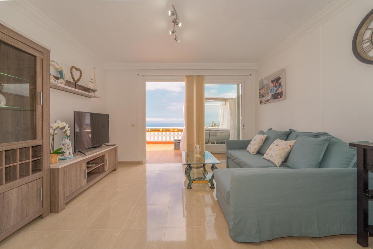 Premium Penthouse 105m2,bali Bed,heated Pool,best Sunsets