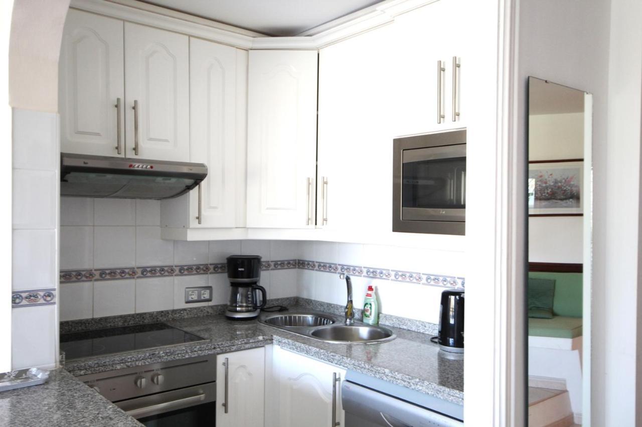 Two Bedroom Near El Duque Beach,