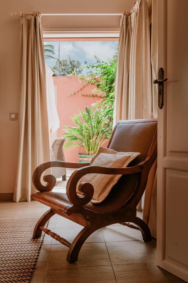 Homeforguest Rural House With Garden El Laurel
