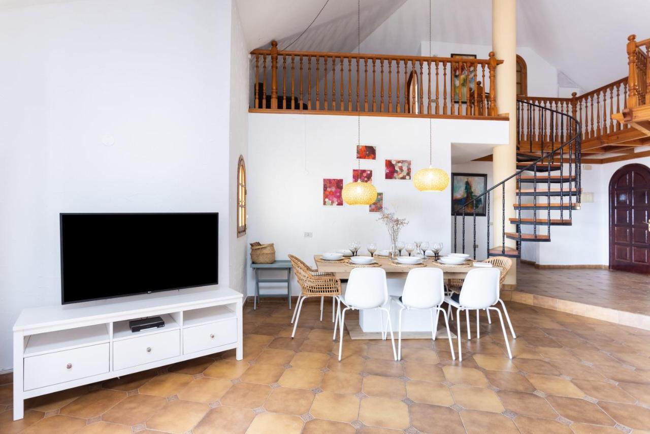 Casa Platano - Private Pool - Ocean View - Bbq - Garden - Terrace - Free Wifi - Child & Pet-friendly - 4 Bedrooms - 8 People * Poris de Abona
