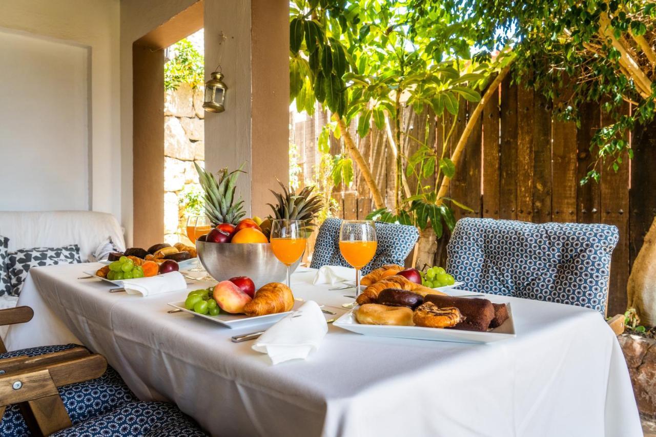 Villa Deluxe Bella Air Con & Heated Pool, Tenerife South Chayofa