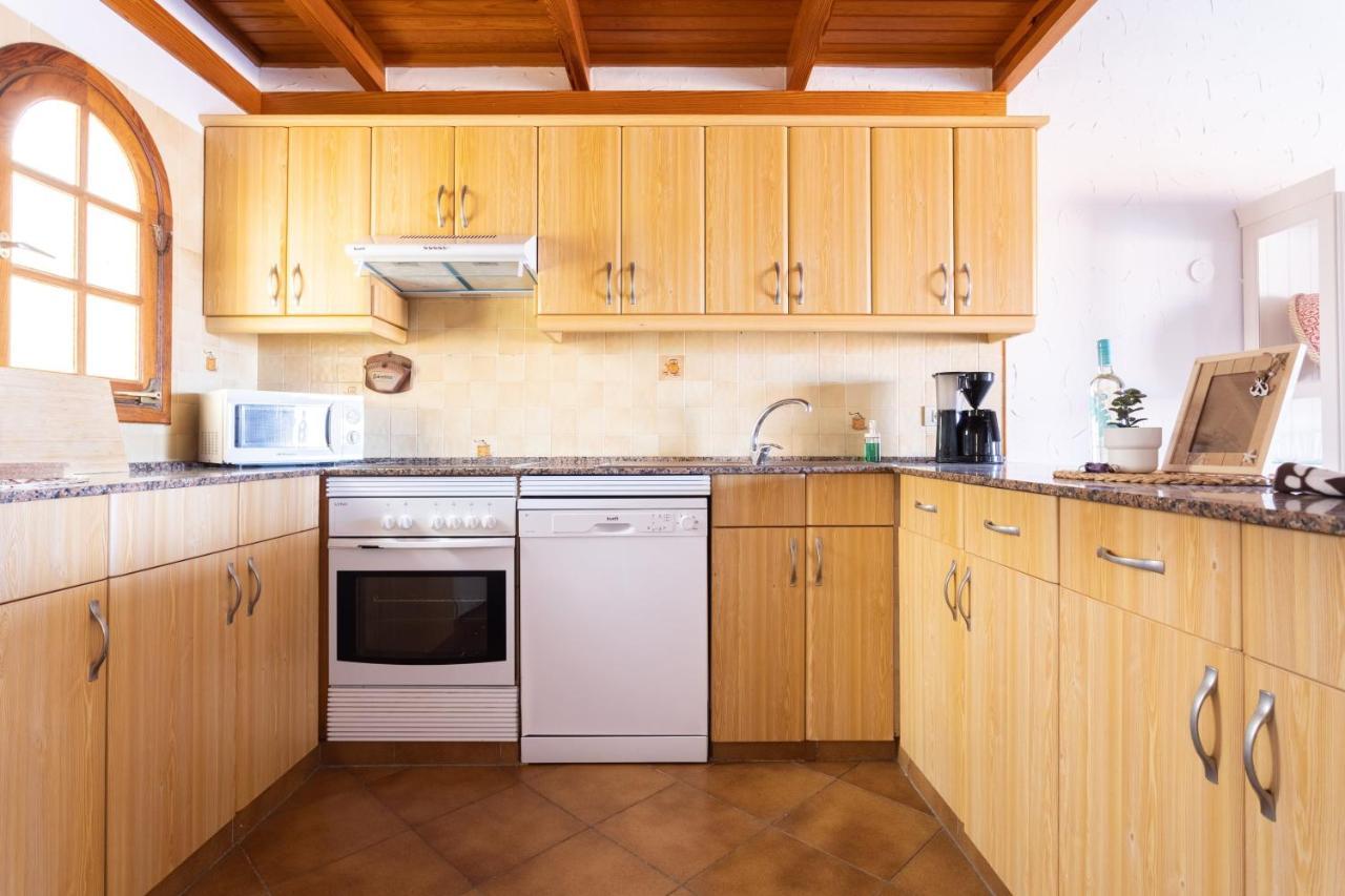 Casa Platano - Private Pool - Ocean View - Bbq - Garden - Terrace - Free Wifi - Child & Pet-friendly - 4 Bedrooms - 8 People * Poris de Abona
