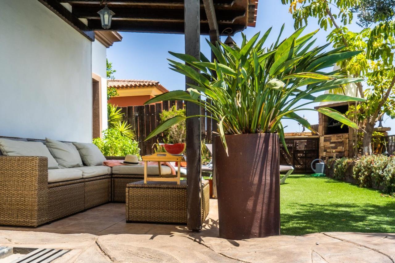 Villa Deluxe Bella Air Con & Heated Pool, Tenerife South
