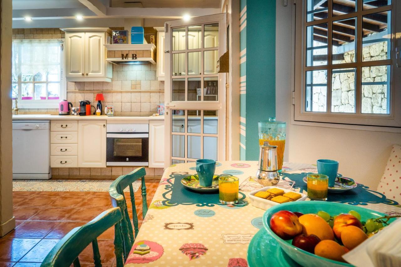 Deluxe Bella Air Con & Heated Pool, Tenerife South Villa *