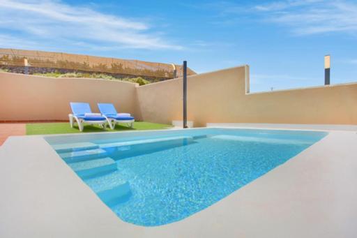 Corcos Con Piscina By Paramount Holidays *