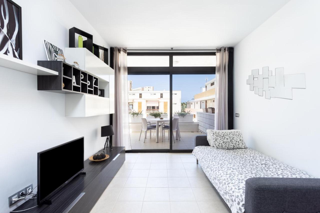 Apartment Top Location In Las Americas With Pool - Hemeras Boutique Homes *