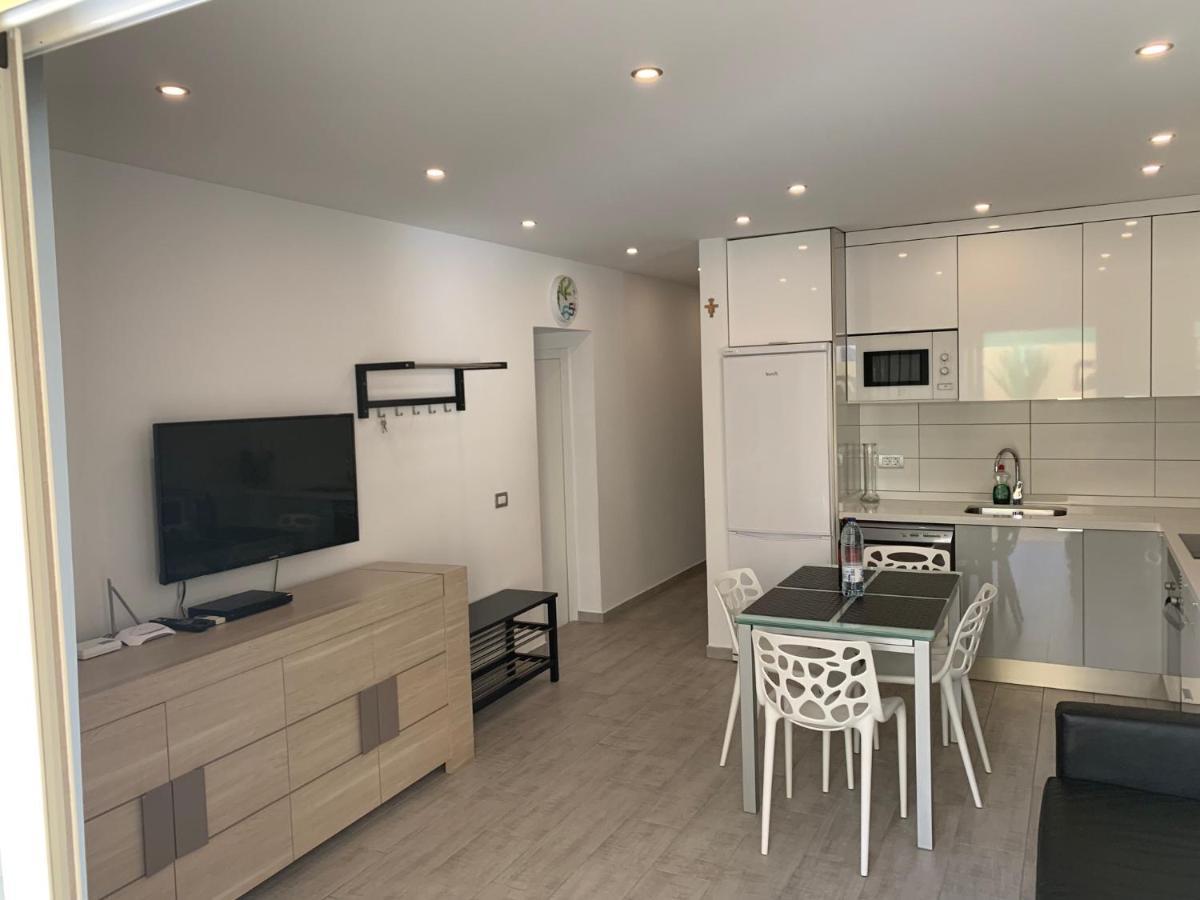 Costa Adeje-2 Bed.apartment With Double Terrace