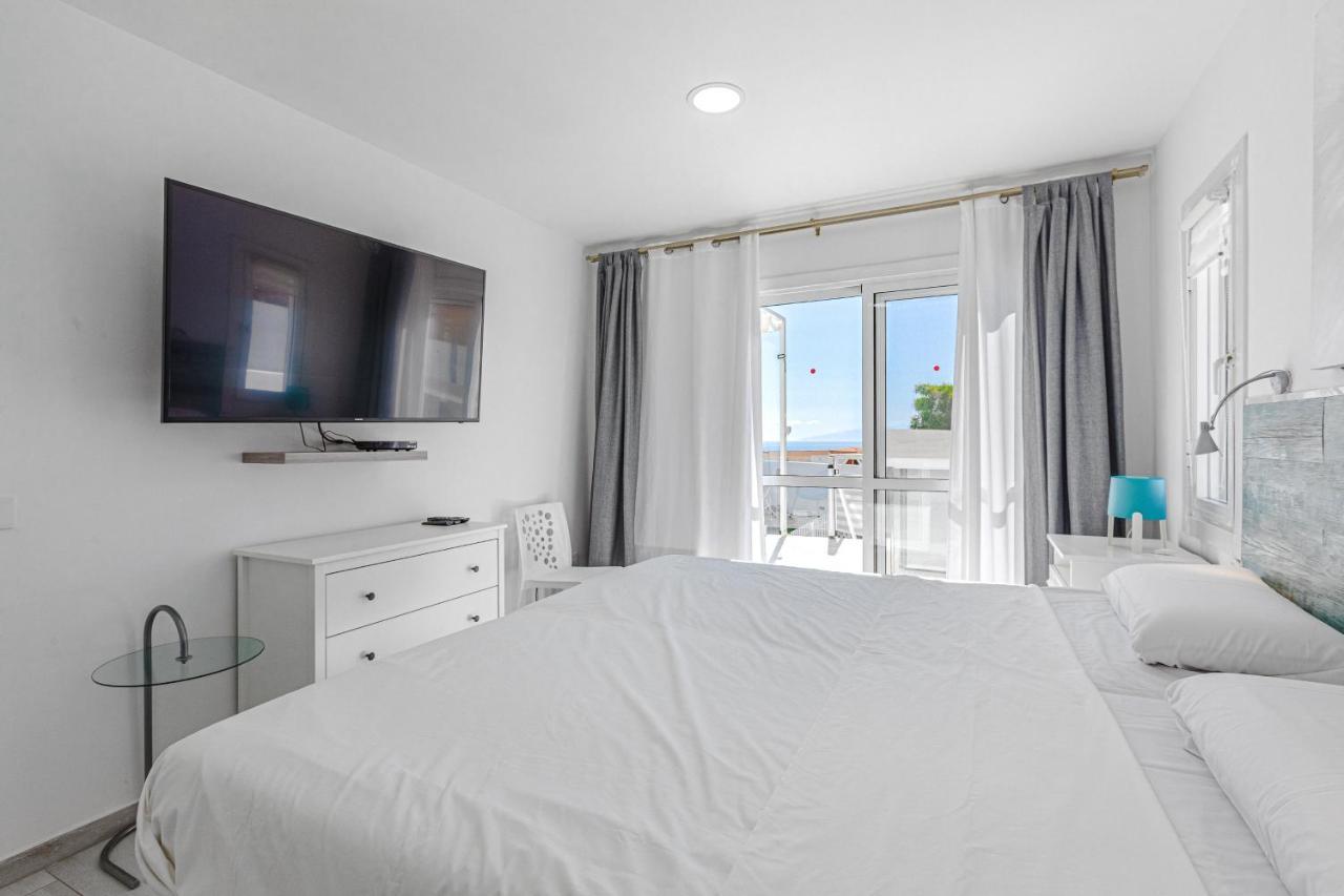 Hébergement de vacances Luxury House With Private Heated Pool, Bbq And Private Parking *