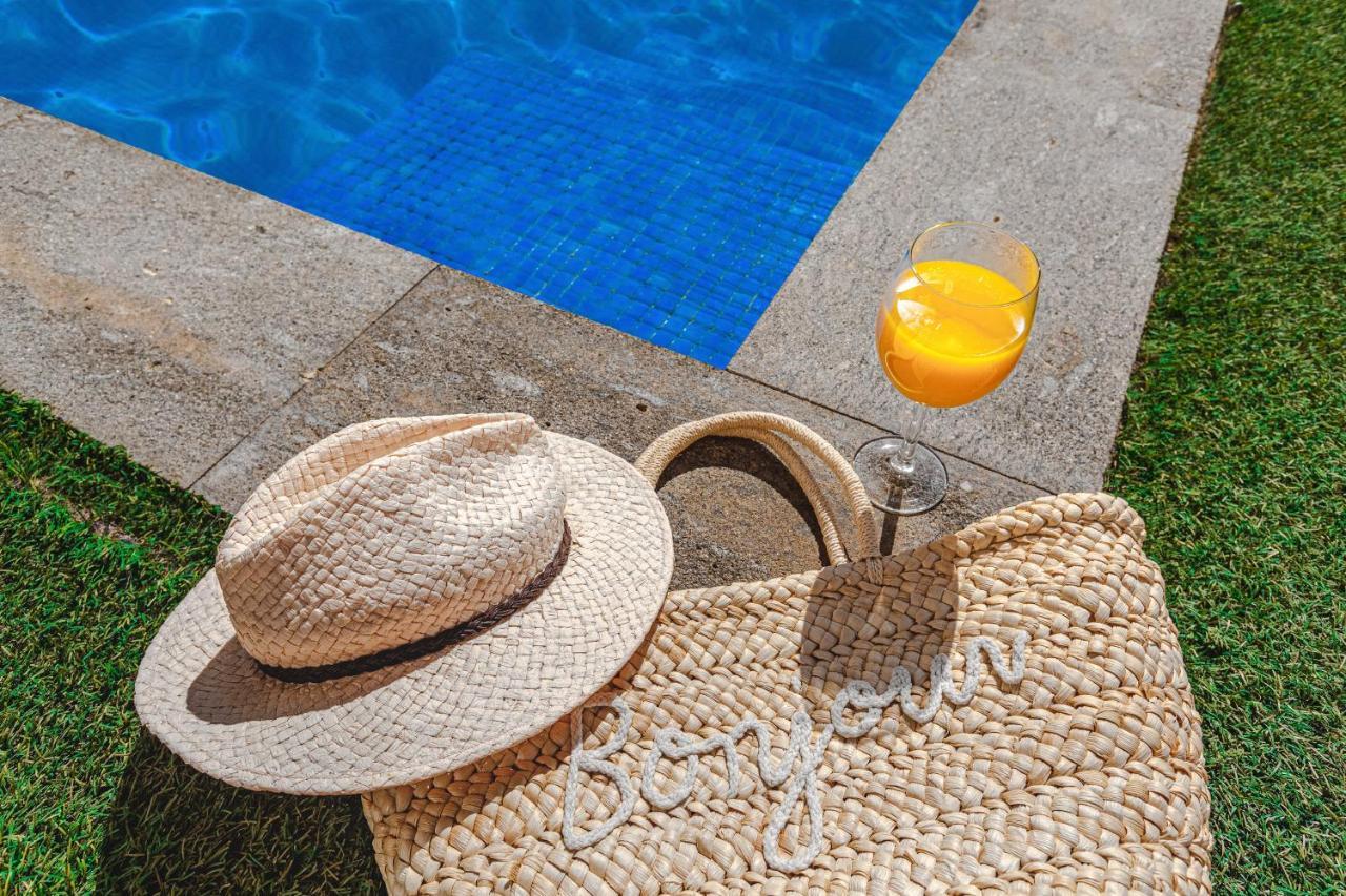Hébergement de vacances Luxury House With Private Heated Pool, Bbq And Private Parking *