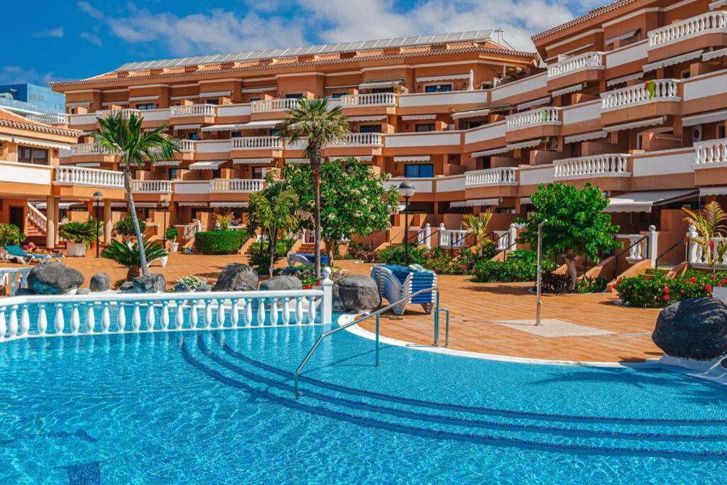 Tenerife Royal Gardens One Bedroom Apartment *
