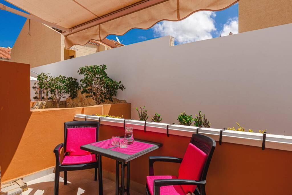 Tenerife Royal Gardens One Bedroom Apartment *