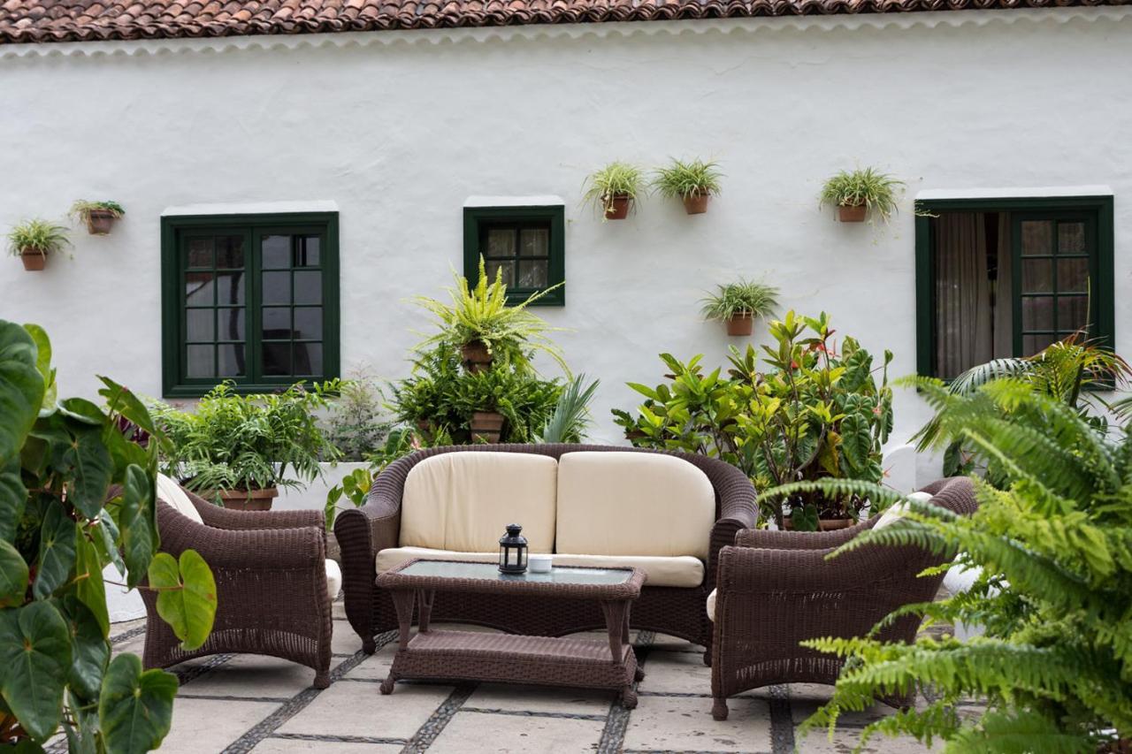 El Patio 4*