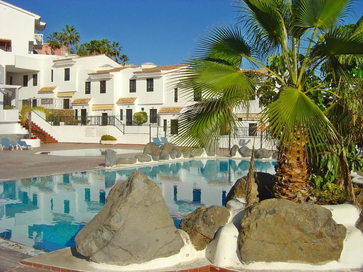 Remarkable 2-bed House In With Pool Сasa de vacaciones *