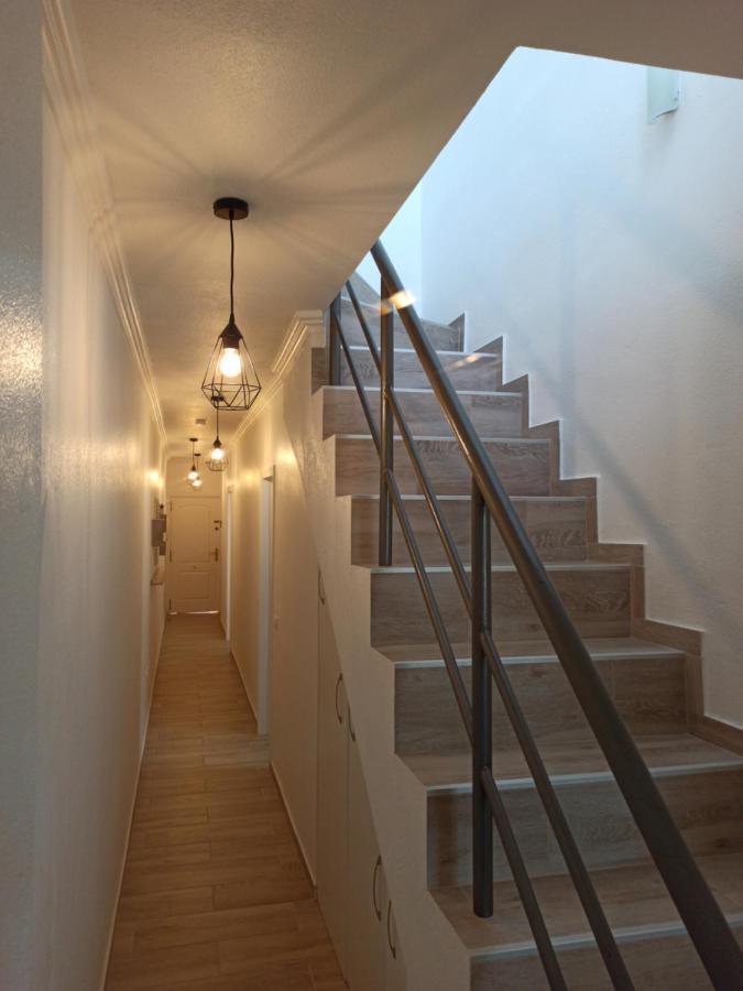 Golfsur-jacuzzi-privateparking-2bath-4bedroom-4tv-netflx-fastwifi Apartamento