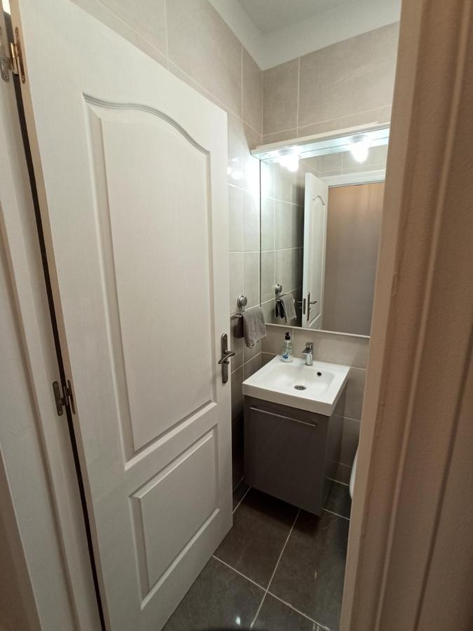 Golfsur-jacuzzi-privateparking-2bath-4bedroom-4tv-netflx-fastwifi