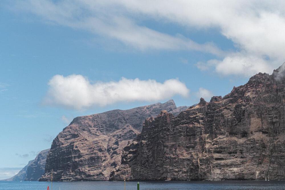 The Cliff - Comfortable & Friendly 3 Bedroom - Gigantes Apartment *