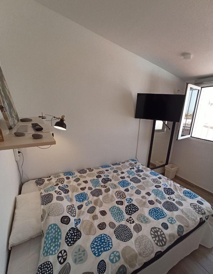 Apartamento Golfsur-jacuzzi-privateparking-2bath-4bedroom-4tv-netflx-fastwifi *