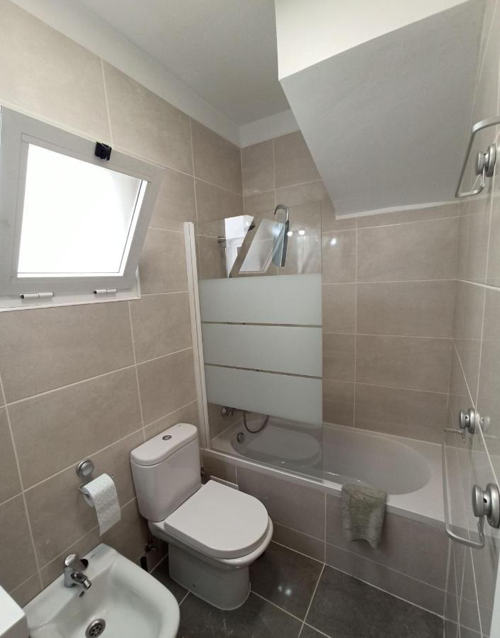 Golfsur-jacuzzi-privateparking-2bath-4bedroom-4tv-netflx-fastwifi Apartamento *