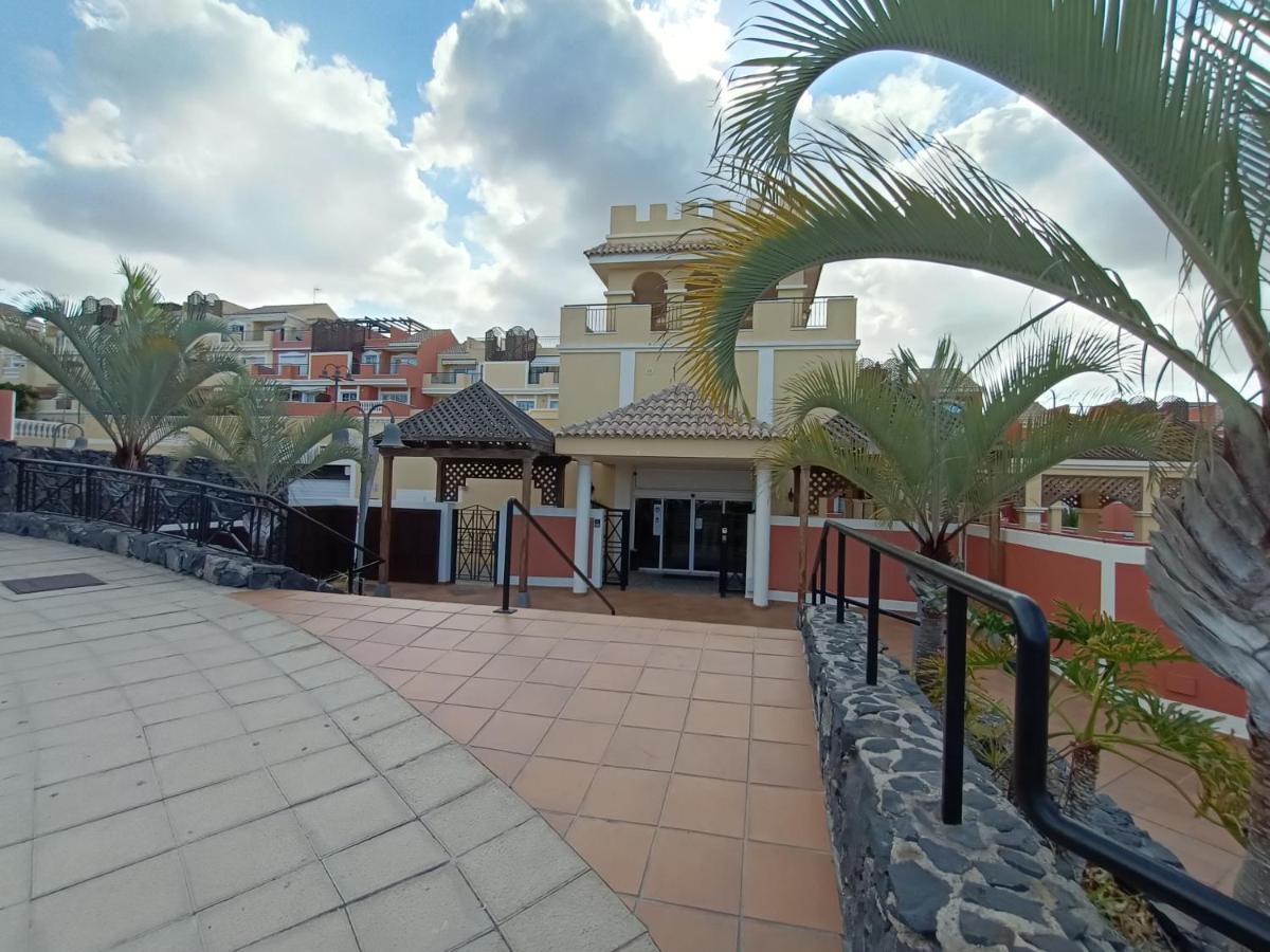 Granada Park S01b