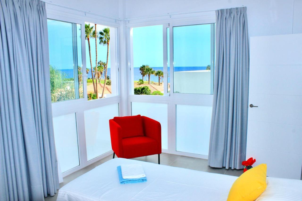 Carla - 3bdr + 3bath In Amarilla Golf Villa *