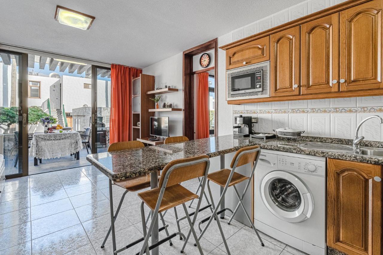 -2 Minute From The Beach.