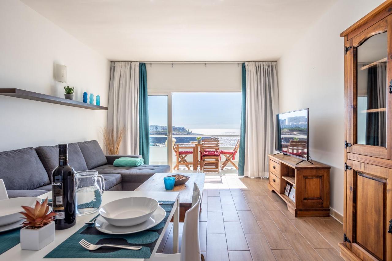 The Blue Anchor Spectacular Sea View Apartment