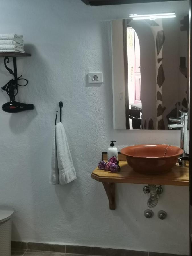 Casita Rural Con Jacuzzi Climatizado. Holiday home