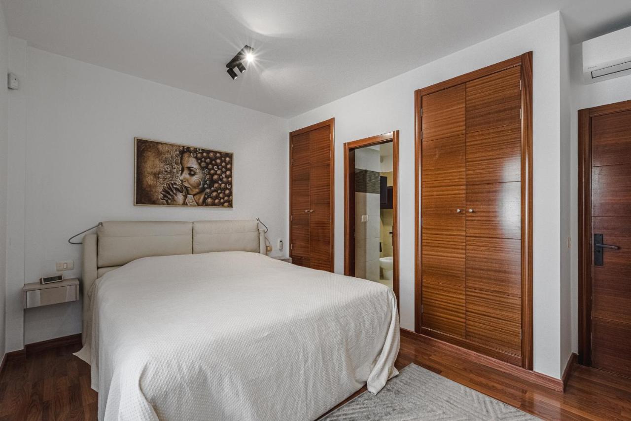 Laurel With Heated Pool *