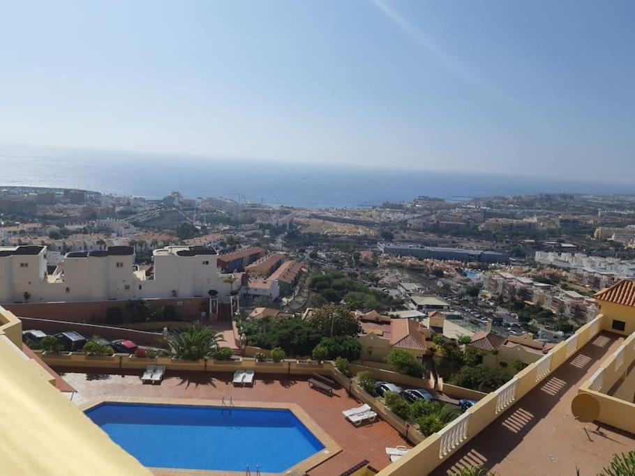 Con Impresionantes Vistas Y Piscina *