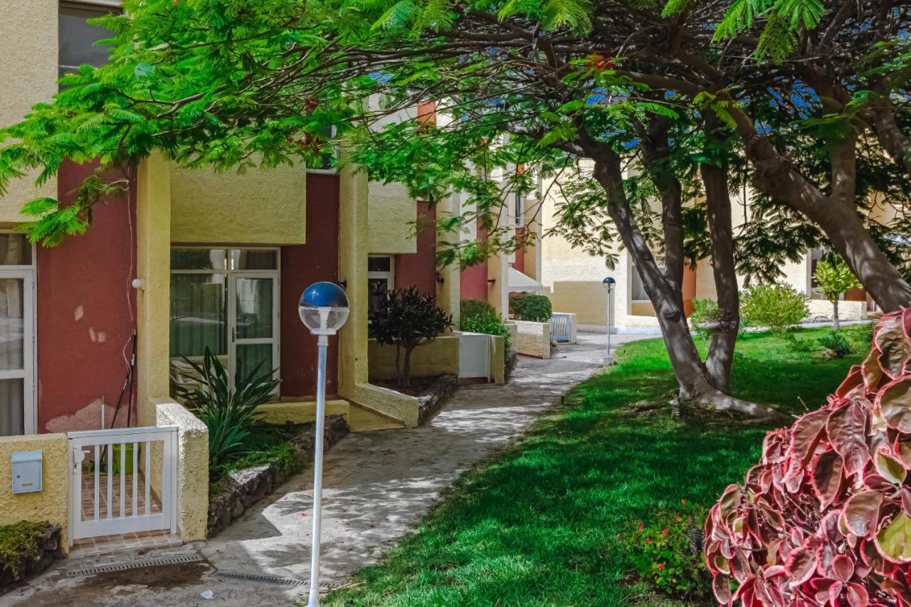 2 Level Apartment, El Cortijo, Americas La45 Apartamento *