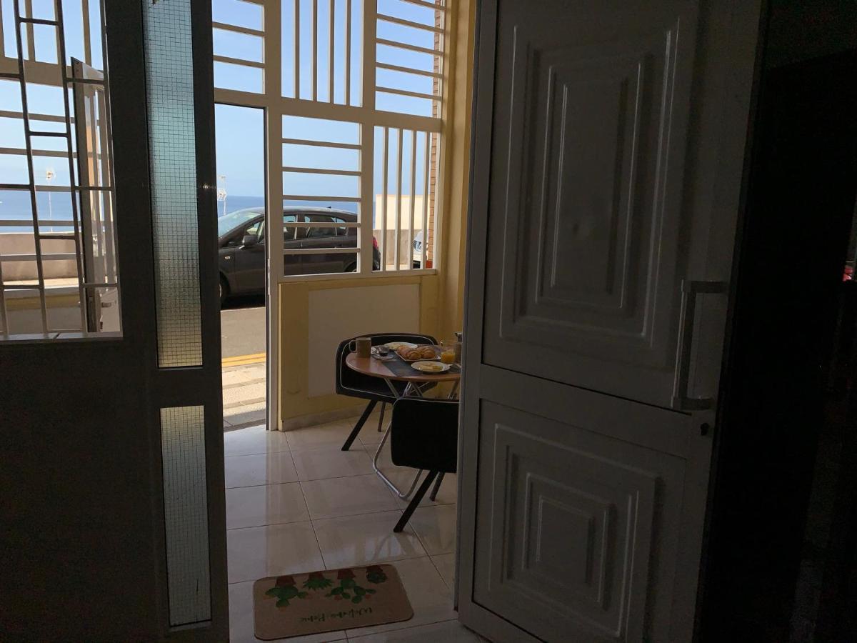 In Shared In Cristianos In Front Of The Playa Vistas Homestay Arona (Tenerife)