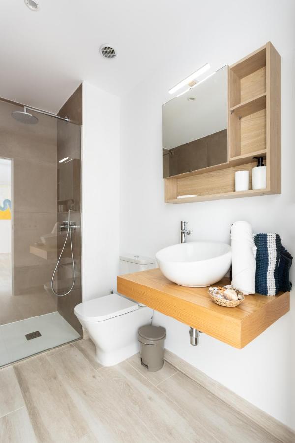 New 140m2 Loft-style Flat At Town Heart, 3 Beaches Close Casa Leon *