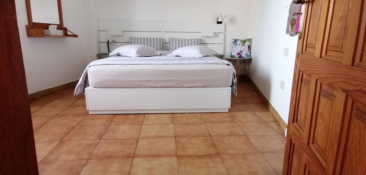 Séjour chez l'habitant Geranios N.25 *