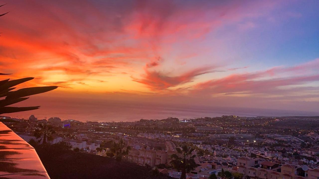 Apartment Sunset And Sea Views