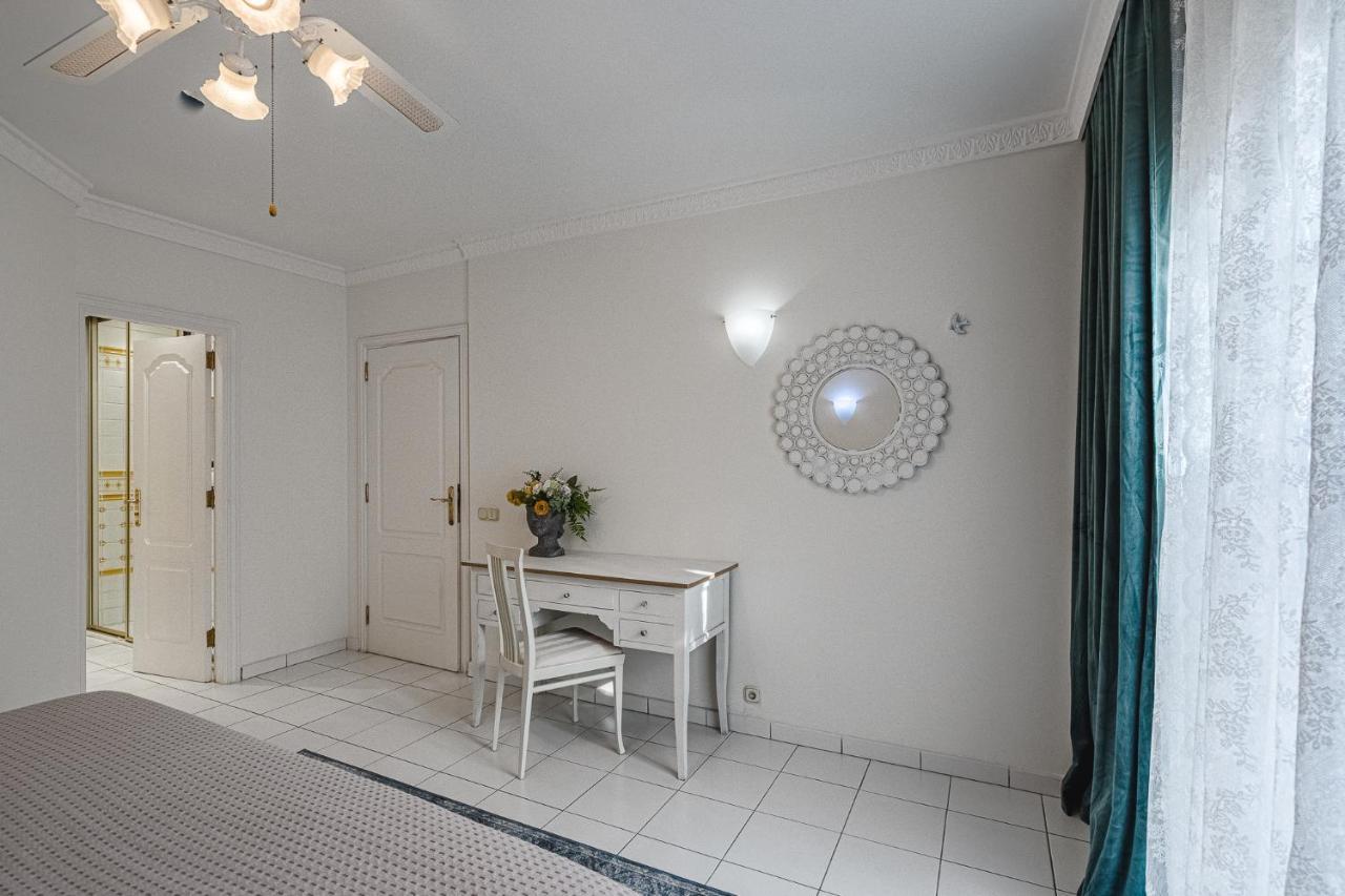 Luxury El Duque Appartement *