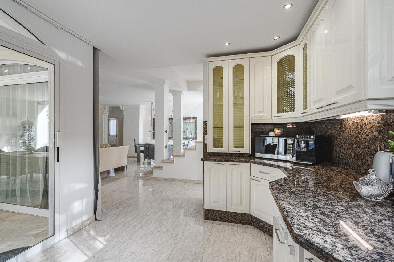 Luxury El Duque
