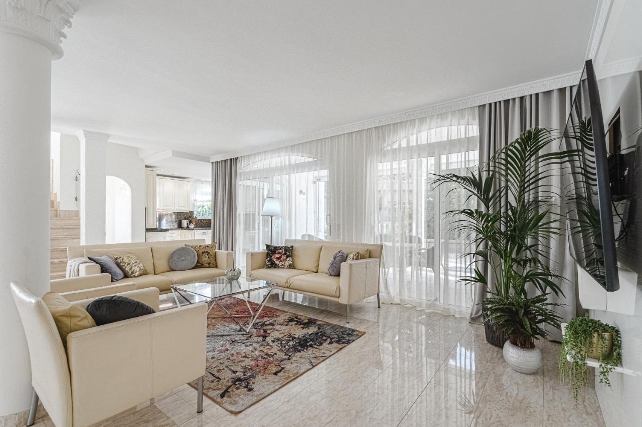 Luxury El Duque Appartement *