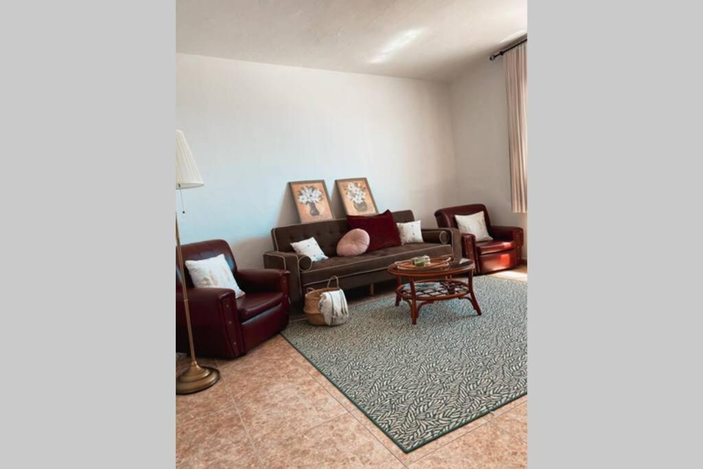 Appartement Large 90m2 Canary Apartment, View, Location !