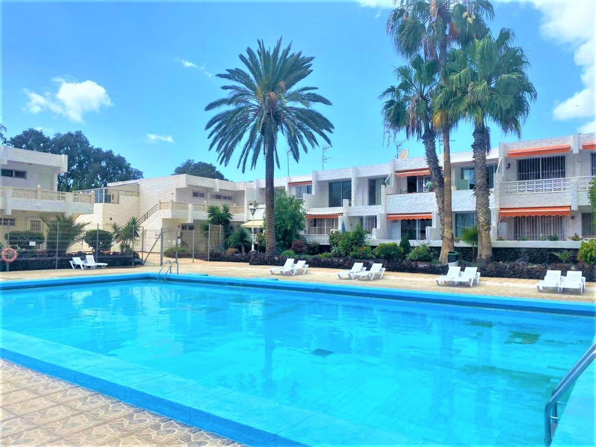 Cozy One Bedroom With Spacious Terrace. Pool And Garden View Apartment