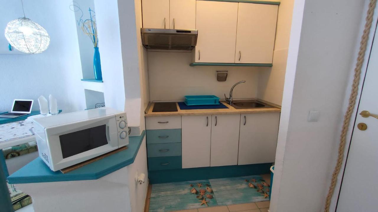 Piera's Paraiso Seaview Apartment