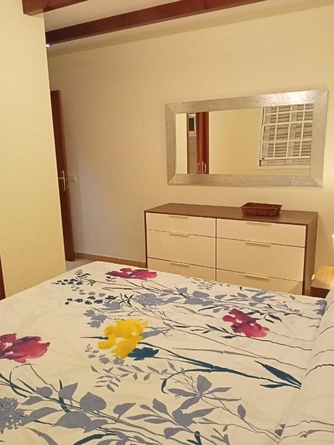Cheerful 3 Bedroom Town House With Garage Tegueste